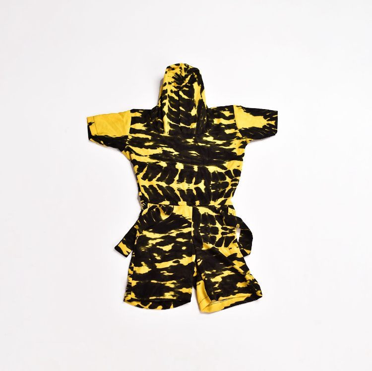 Zasberry Baby Girl Yellow &amp; Black Tie-Dye Hoodie Jumpsuit – Trendy Streetwear Romper