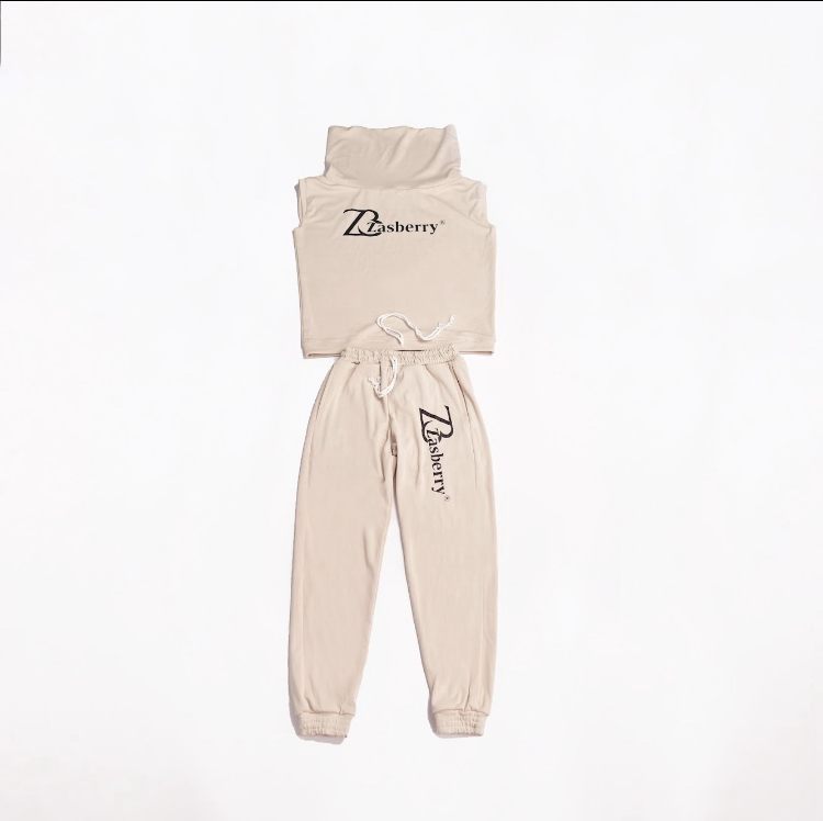 Zasberry Girls Beige Turtleneck Crop Top &amp; Jogger Set – Cozy Two-Piece Lounge Outfit